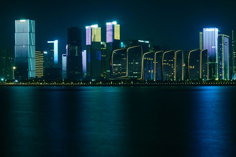 GTA 6 Vice City trailer screenshot neon skyline