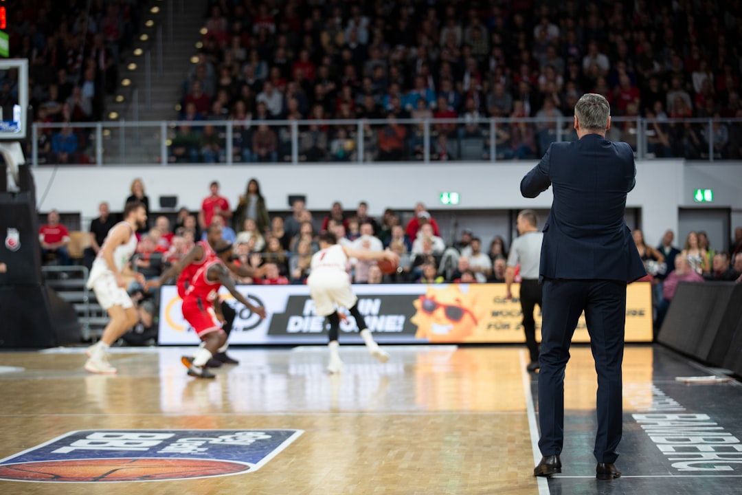 Ergin Ataman basketball coach sideline gesture