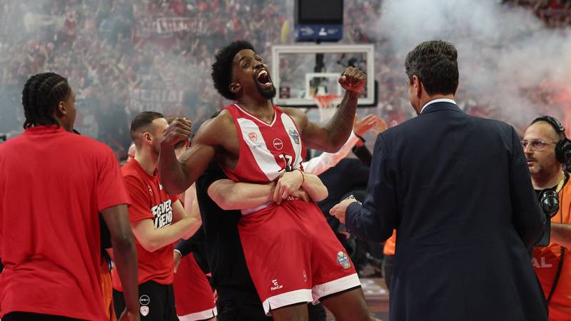 Olympiakos Clinch Fourth EuroLeague Title with 92-85 Win Over Real Madrid