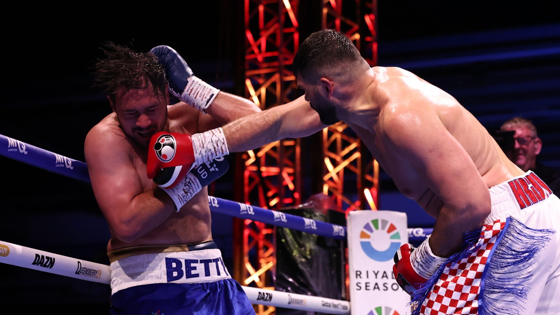 Allen Defeated by Hrgovic in Three Rounds