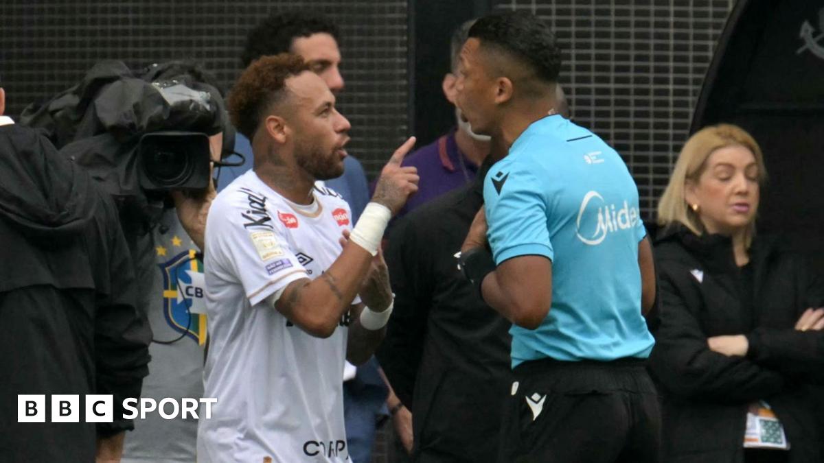 Neymar's Outburst Over Wrong Substitution Rocks Santos
