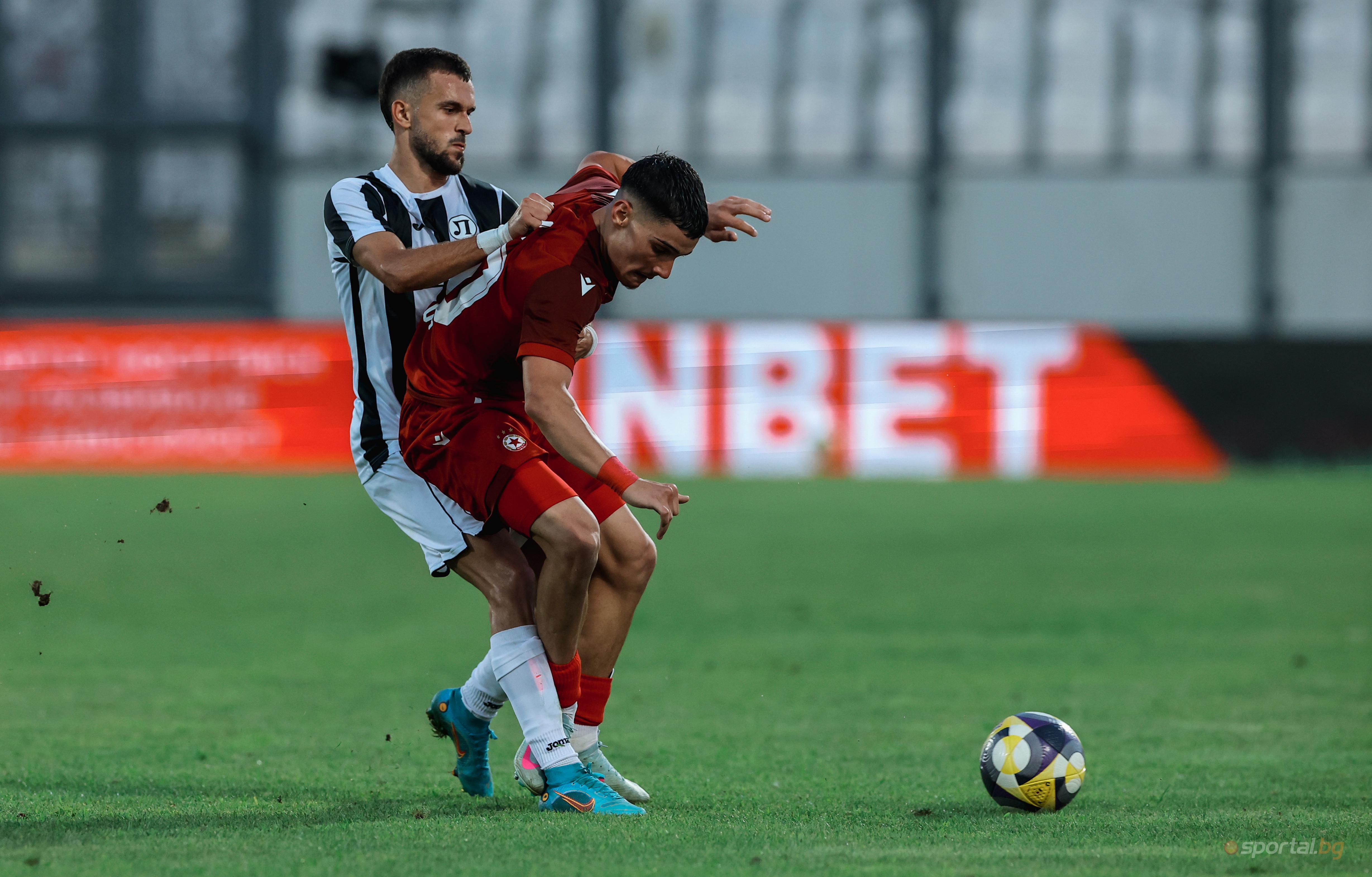 Lokomotiv Midfielder Celebrates 100th Game with Eyes on Bulgarian Cup Final