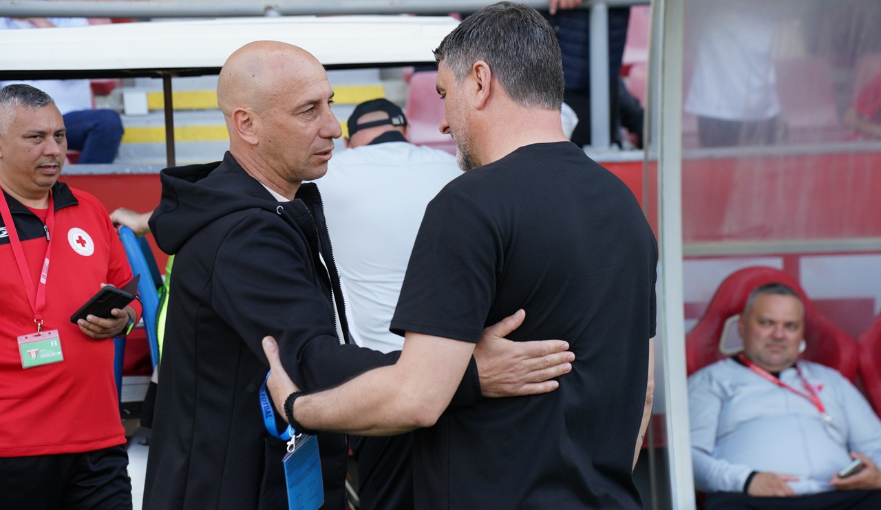 Coach Robert Ilyes Announces Retirement After Superliga Match