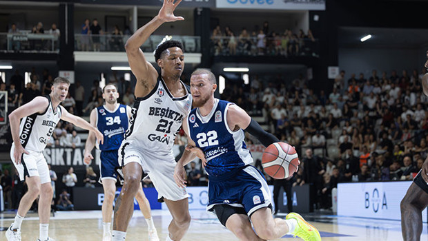 Beşiktaş Claims Opening Victory in Playoff Thriller