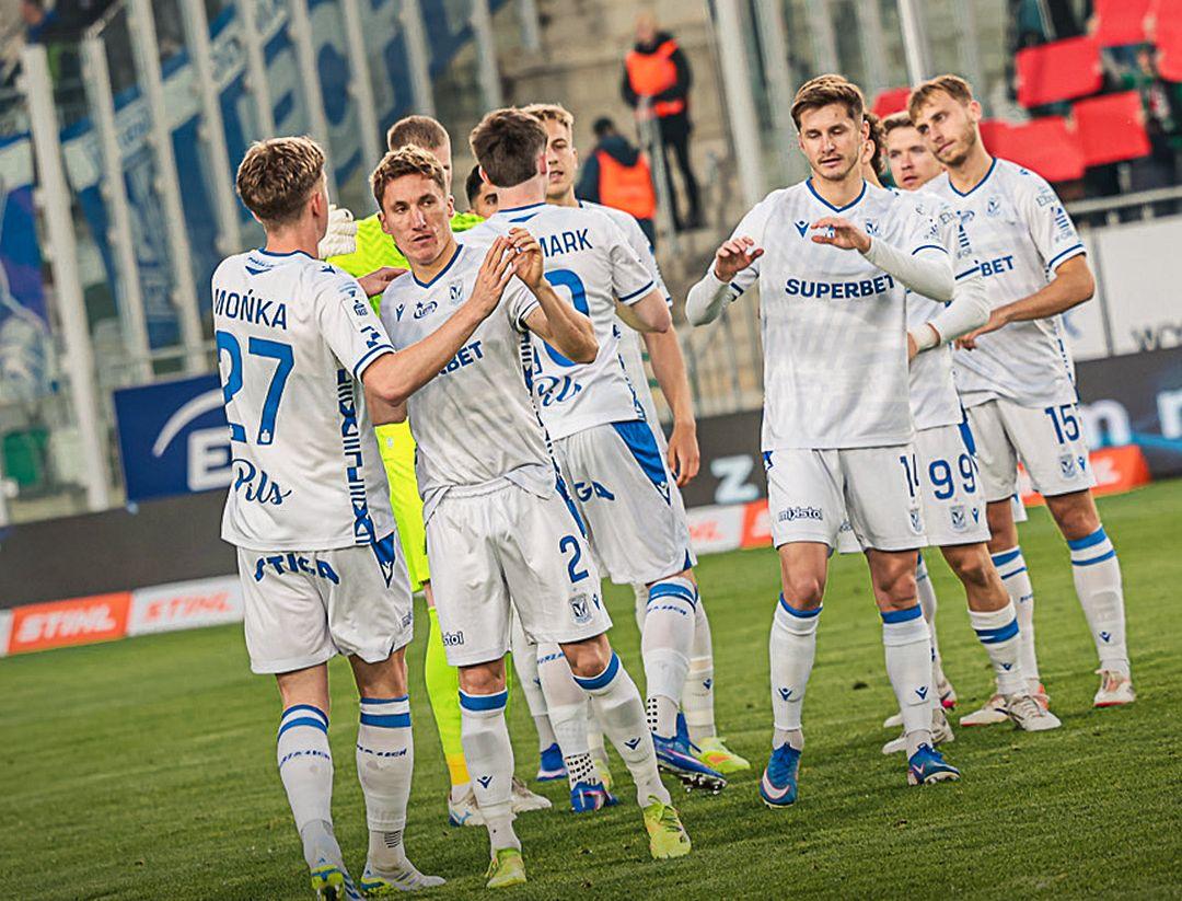 Bulgarian Goalkeeper Flamens Andreev Celebrates Polish Championship with Lech Poznan