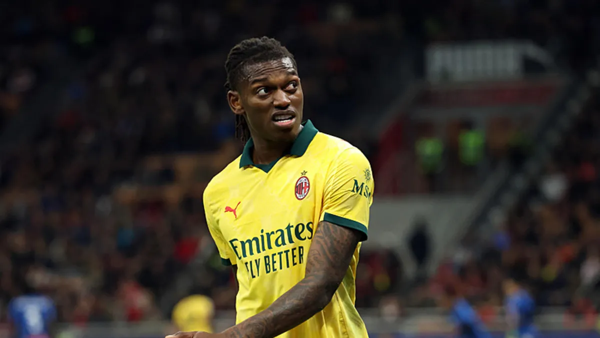 Leao Quits Milan! The Portuguese Star Seeks New Horizons
