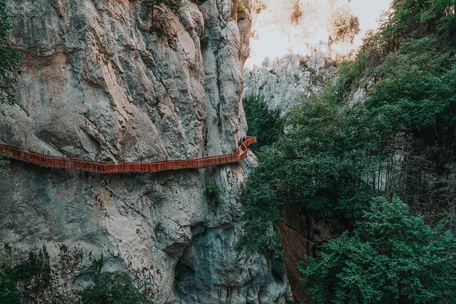 Portes Gorge Greece hiking trail rocky path