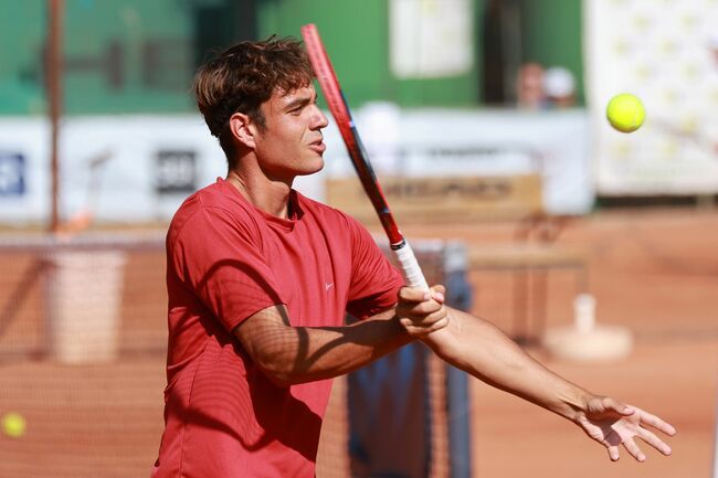 Dinko Dinev Out in Congo Doubles Quarterfinals