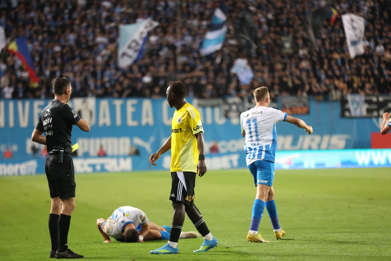Cluj's Chipciu Blasts Referee After Mendy's Red Card in Craiova Clash