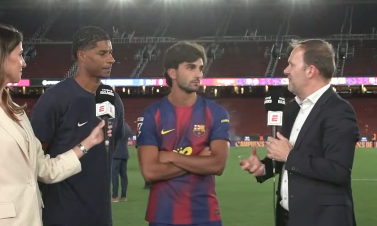 Rakitic Celebrates Barcelona's LaLiga Win After Clasico Victory