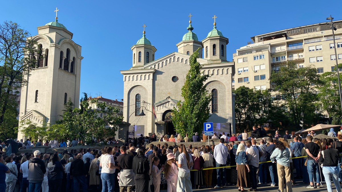 Sacred Relic of the Mother of God Arrives in Belgrade