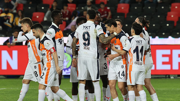Başakşehir Secures Fifth Place, Göztepe Misses Out on Europe
