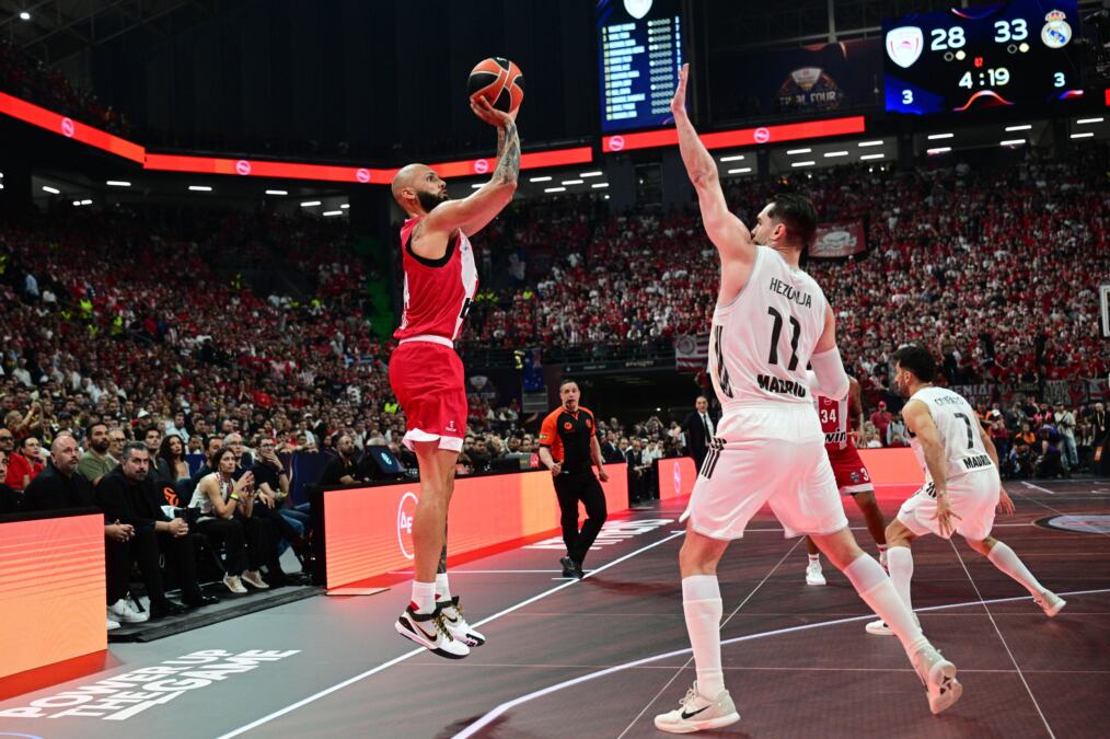 Furnier MVP: Olympiacos Edges Real Madrid 92-85 for EuroLeague Title
