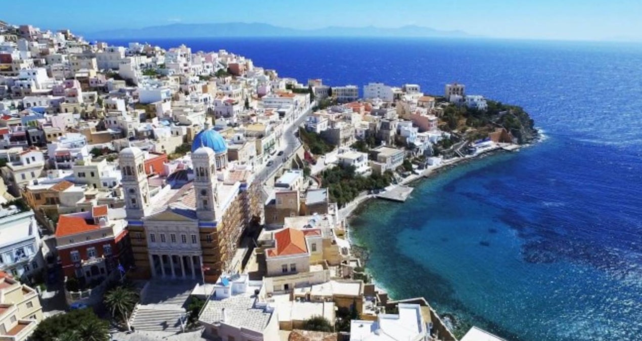 Free Stay on Greek Island Siros If You Volunteer to Care for Cats