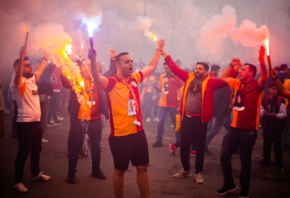 Galatasaray stadium celebration Fatih Terim trophy
