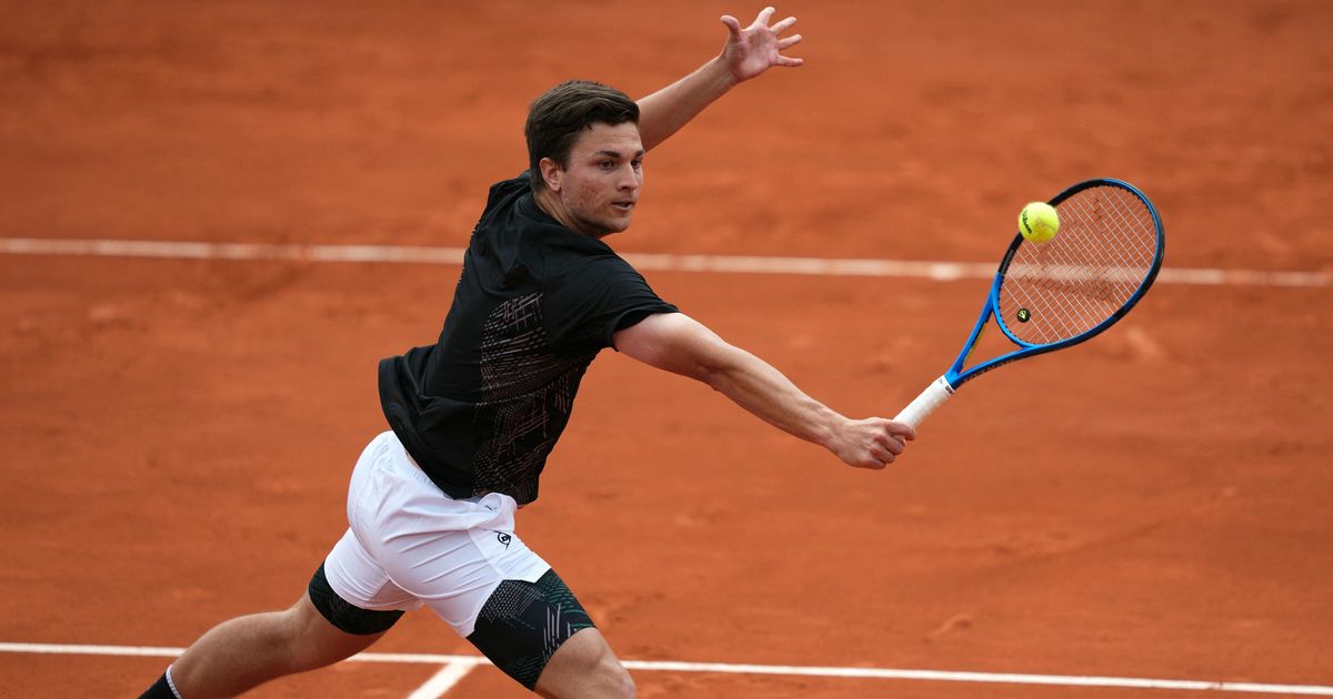 Kecmanović Advances to Valencia Final, Outshines Lajović