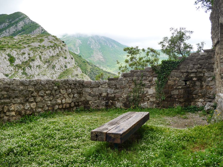 Gradina Fortress Serbia ruins Kruševac small courtyard stone towers green grass