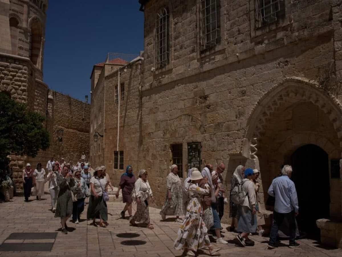 Ynet Report Highlights Rising Incidents of Harassment Against Christians in Jerusalem and the West Bank