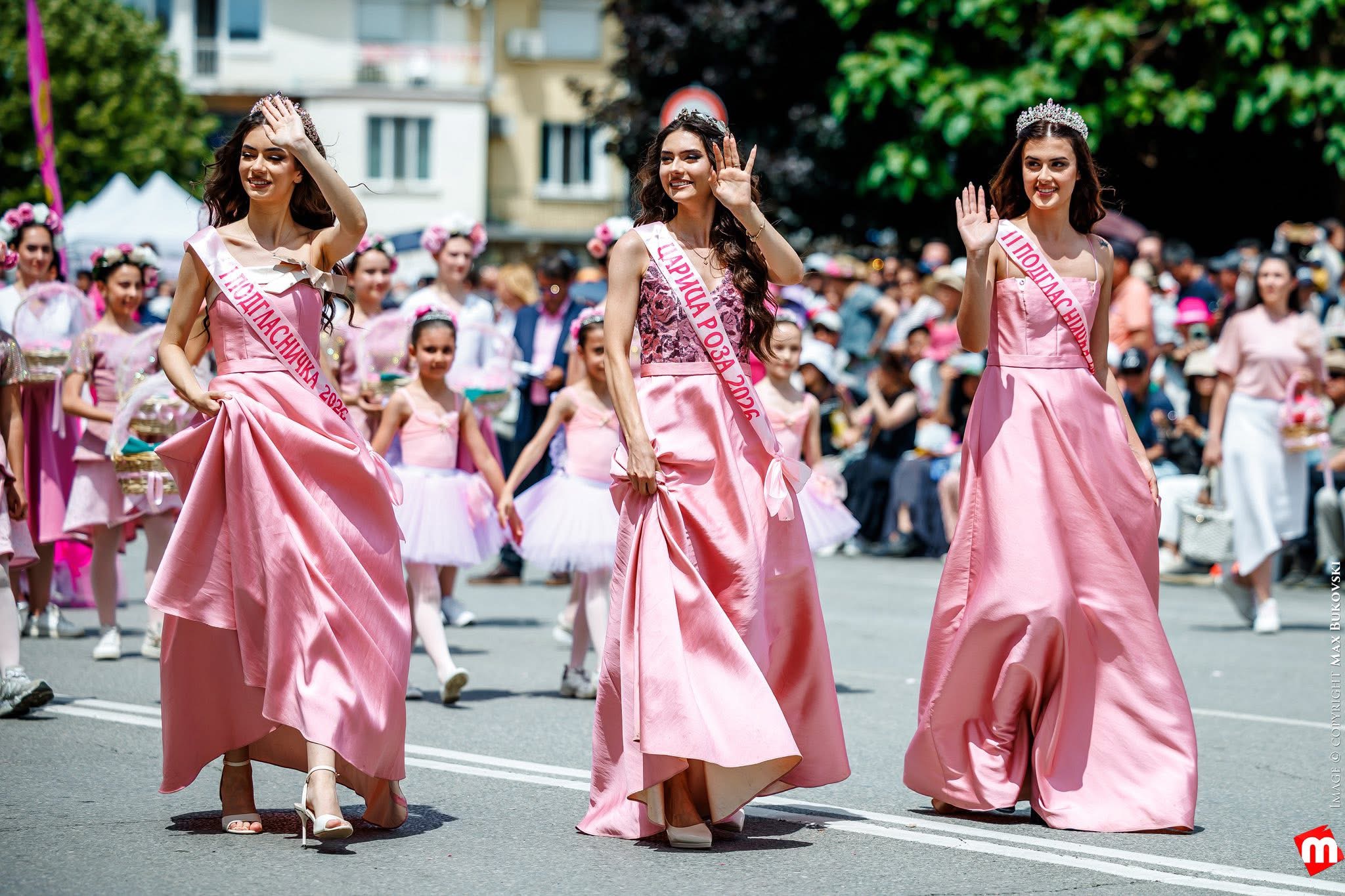 20,000 Crowd Rose Queen Parade in Kazanlak for 123rd Festival