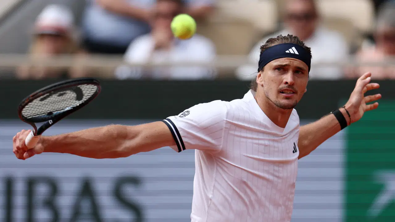 Zverev & Andreeva Storm Into Roland Garros Quarters
