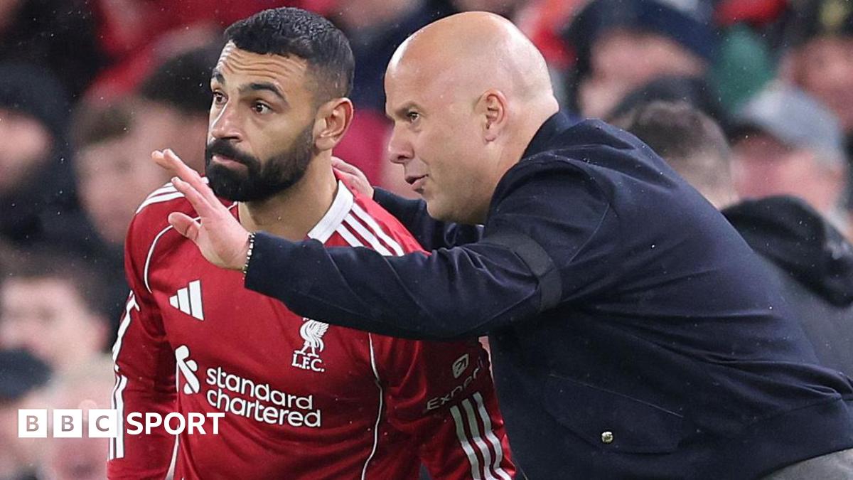 Slot Hedges on Salah's Final Liverpool Appearance