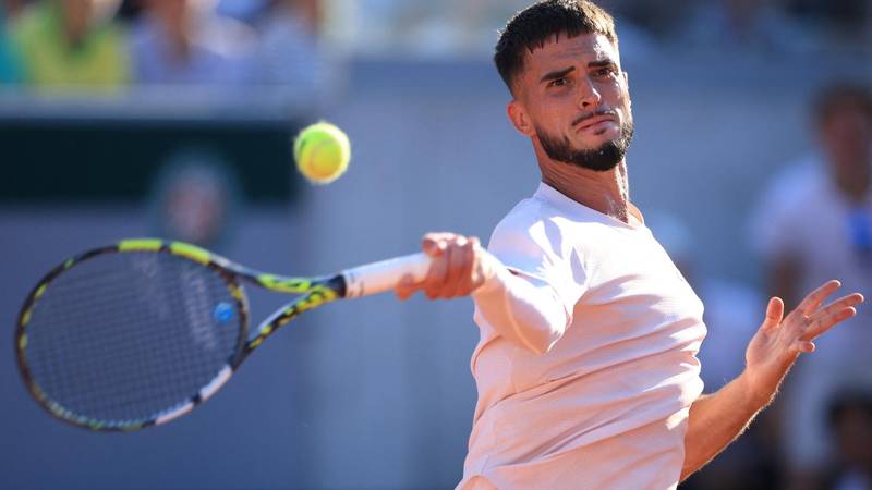 Prižmić's Paris Nightmare: Blown Lead, Hostile Crowd, and Heartbreak