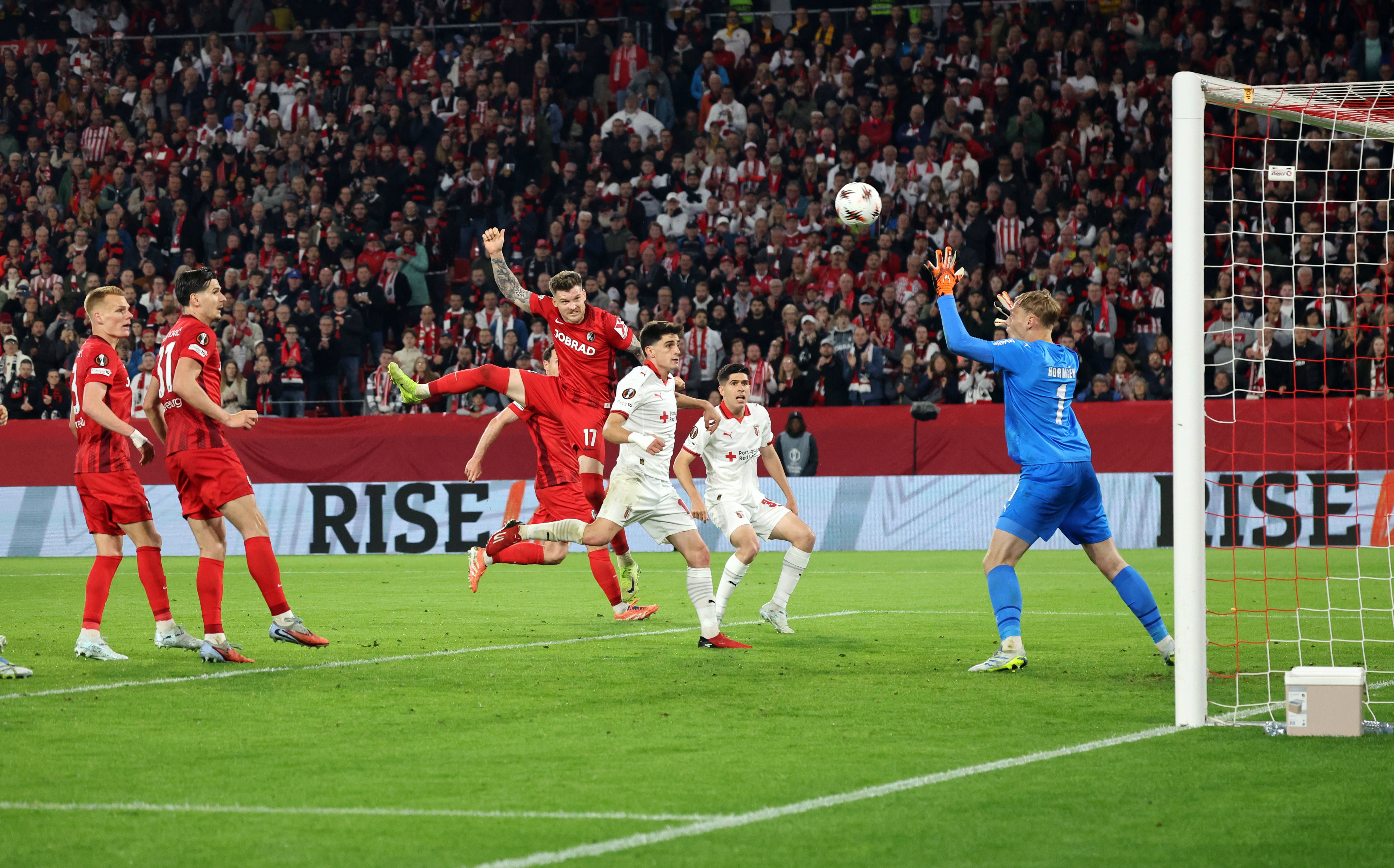 Freiburg Overcomes Braga to Reach Historic Final