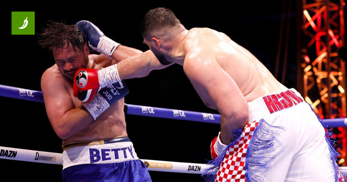Hrgović Dominates Allen in English Bouts