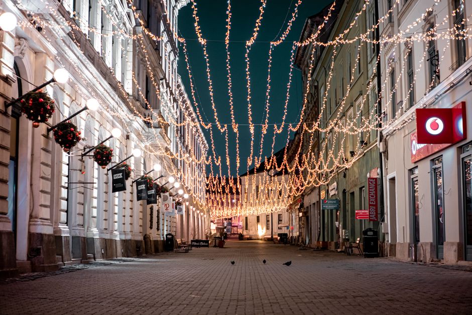 Strada Sfatul Tarii Constanta Romania nightlife bars evening