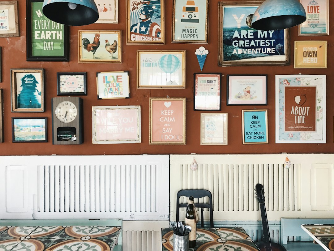 Cafe 1900 Ohrid interior vintage decor