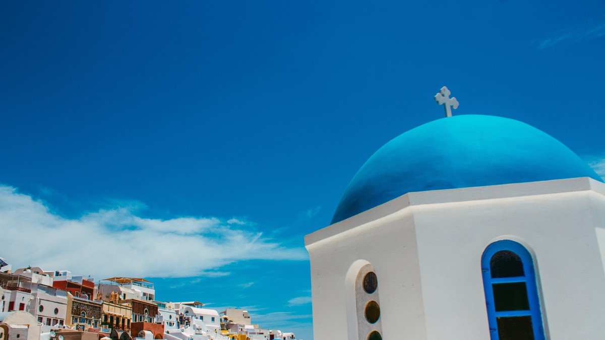 The Mysterious Blue and White Houses of Greek Islands