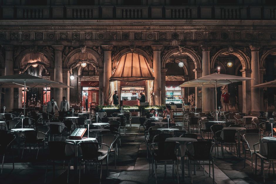 Otranto Piazza Duomo nightlife bars evening