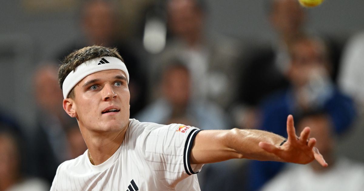 Mensik Masters: Czech Star Clinches Roland Garros Semi-Final Spot