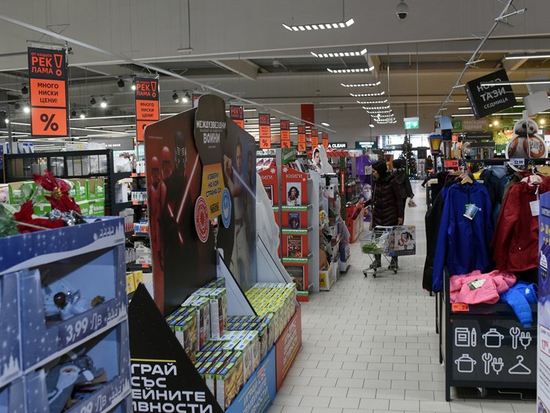 Fiecare cincilea magazin din Bulgaria funcționează fără zi de odihă