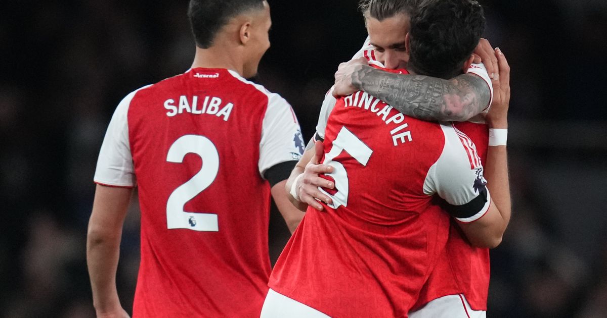 Arsenal Claims Premier League Title After Manchester City Stumble