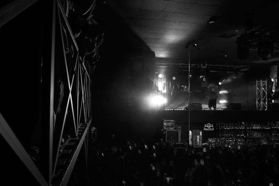 Hard Rock Cafe Sarajevo interior bar crowd music