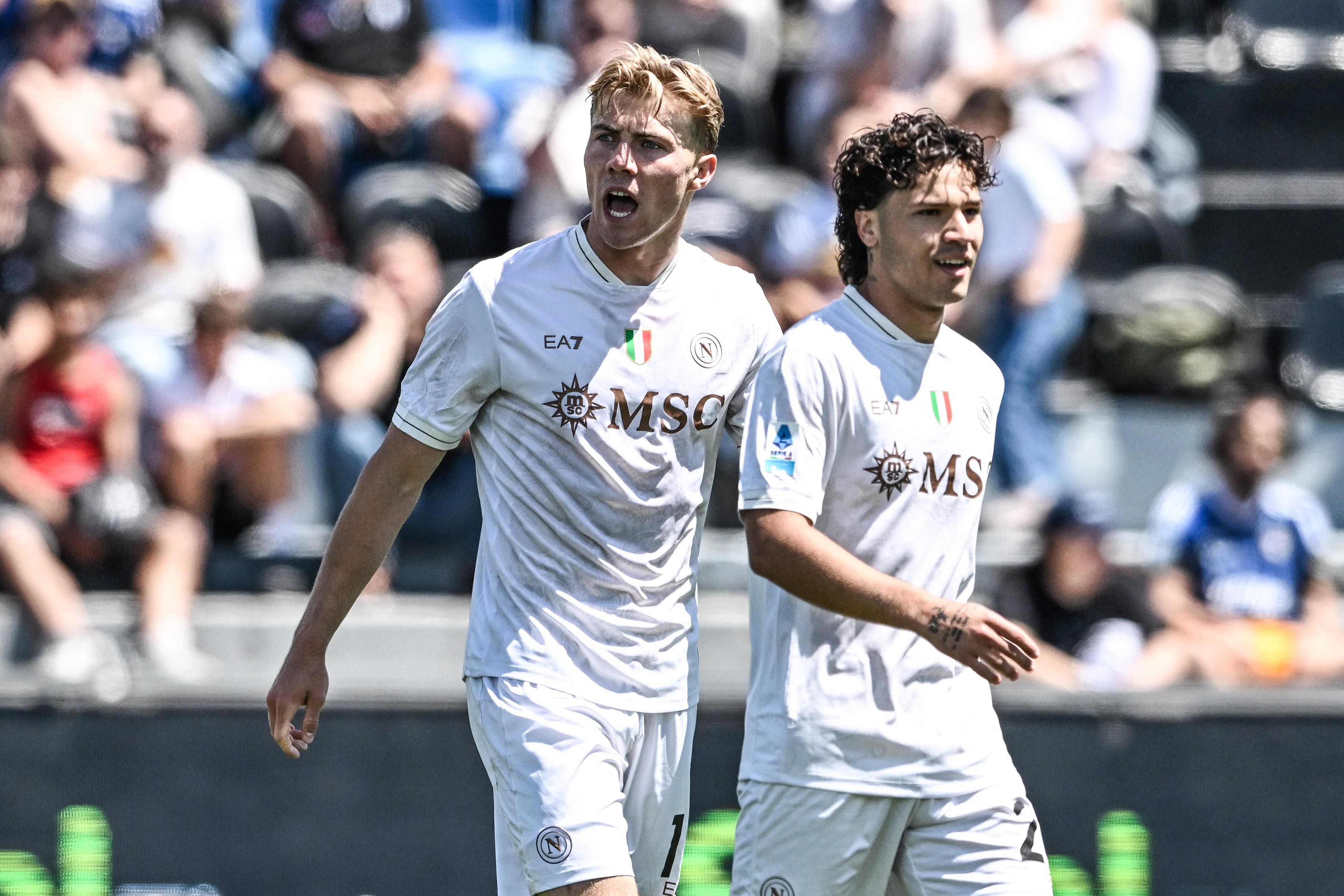 Napoli Secure Champions League Spot with Comfortable Win