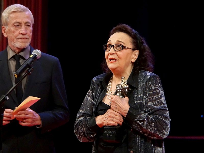 Marija Stjefanova spavala doslovno u teatrau, a sada je kraljica majka s novim "Askeer"
