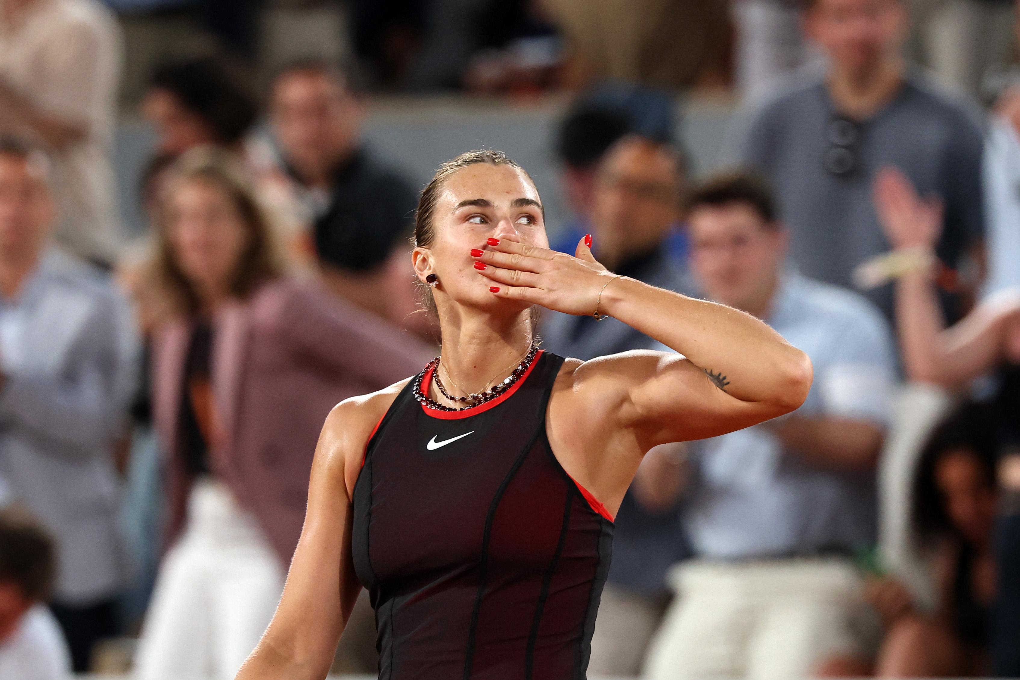 Sabalenka Crushes Osaka Resistance to Reach Roland Garros Quarters