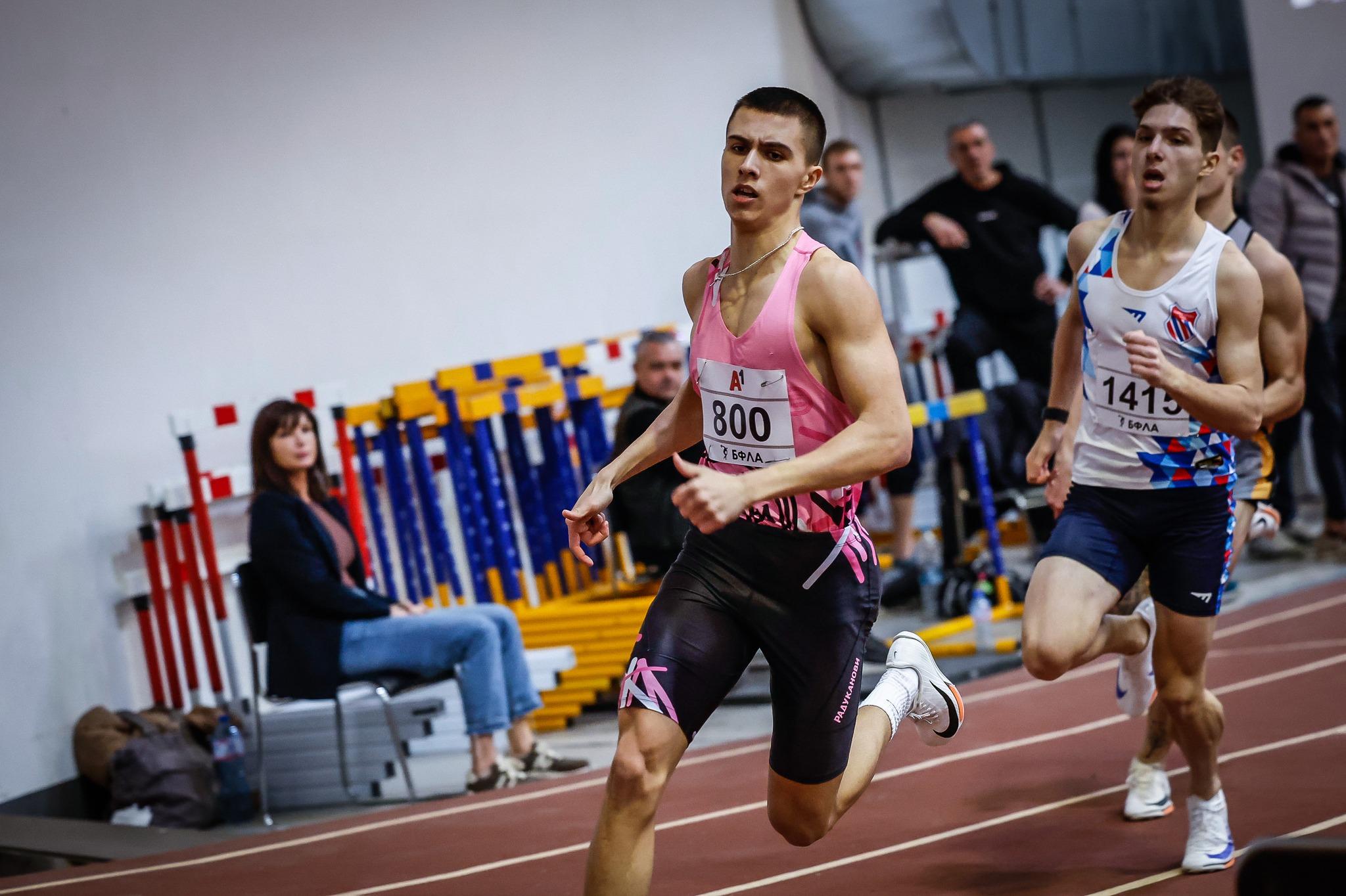 Bulgarian Athlete Vasil Antonov Wins 400m Race in Rainy Greece