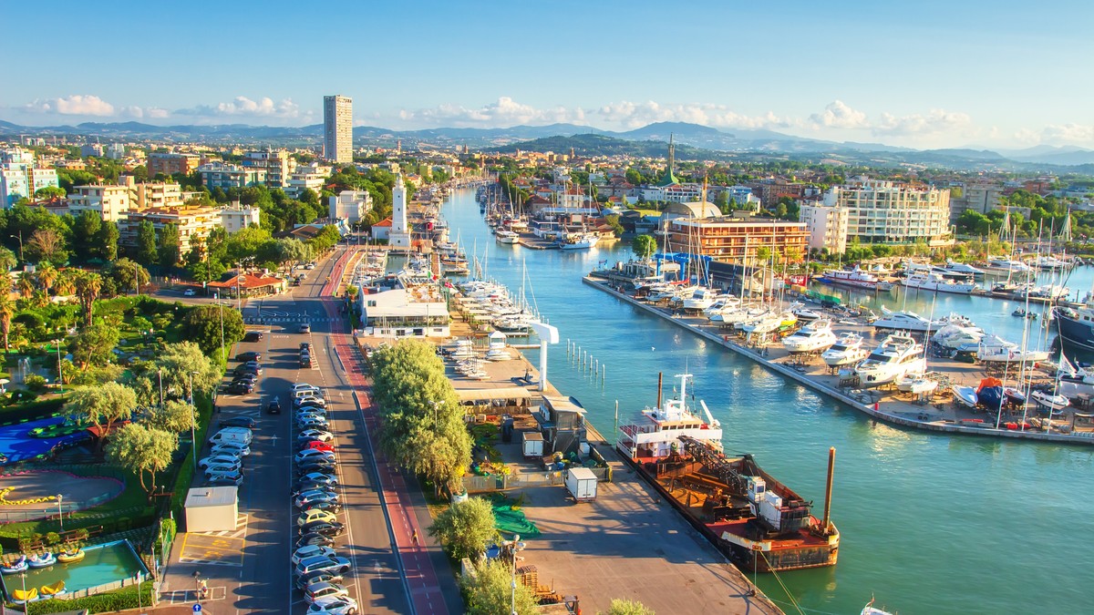 Rimini Introduces Strict Beach Rules for This Summer