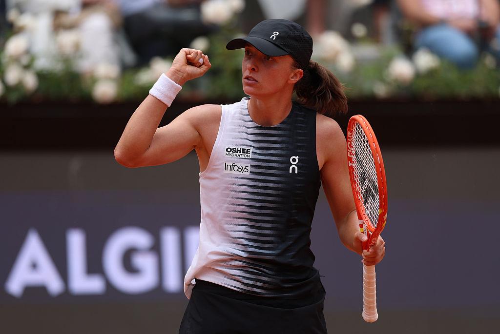 Swiatek Aims for Fourth Title in Rome After Thrashing Pegula