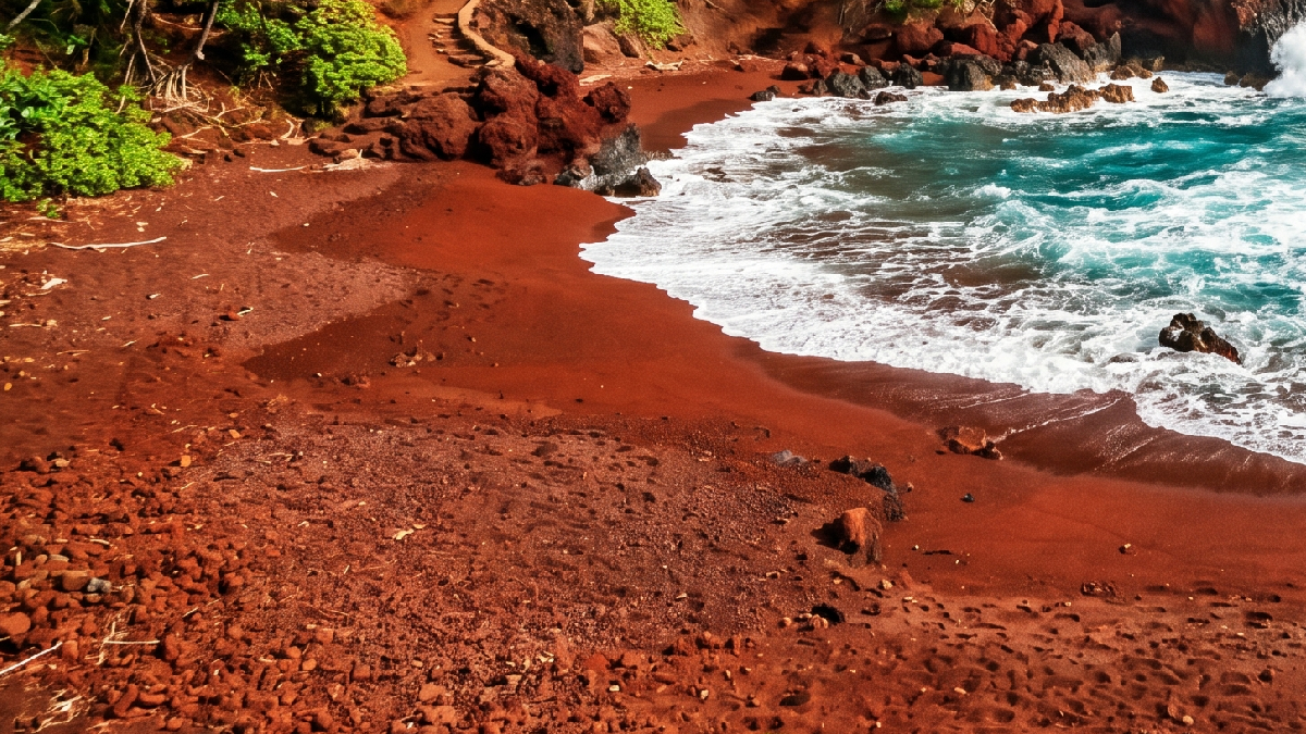 Red Sands of Kaihalulu: A Brave Heart Required