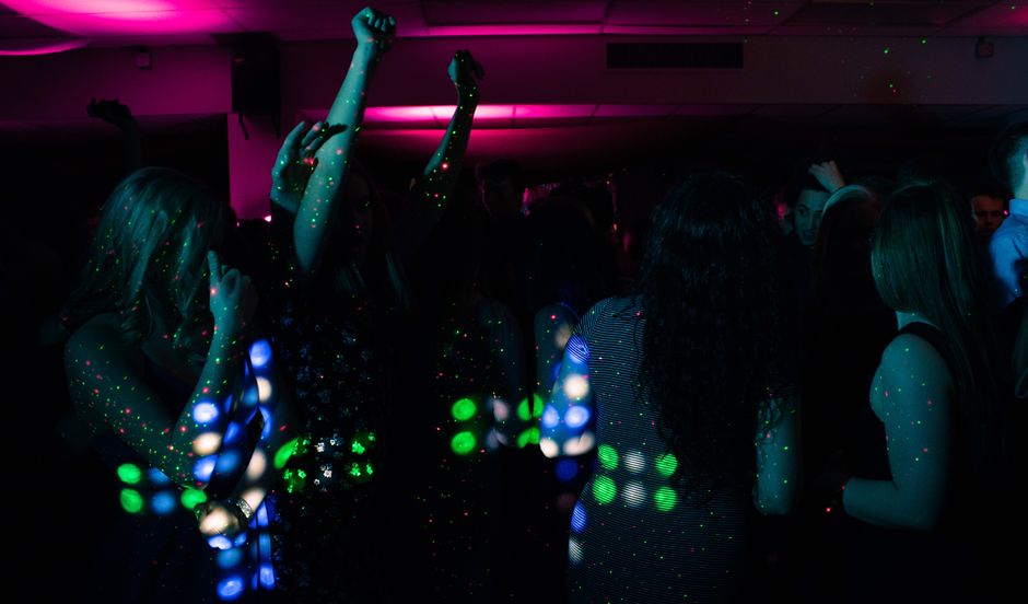 Club 300 Thessaloniki dance floor neon lights