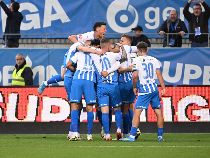 Universitatea Craiova Becomes Romanian Champion After 35 Years
