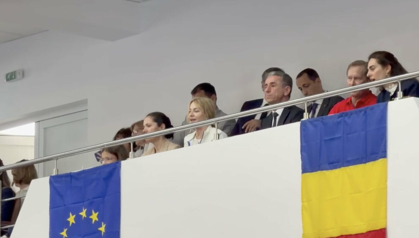 Nadia Comaneci Crowned Goddess in Onești: 50 Years of Perfection