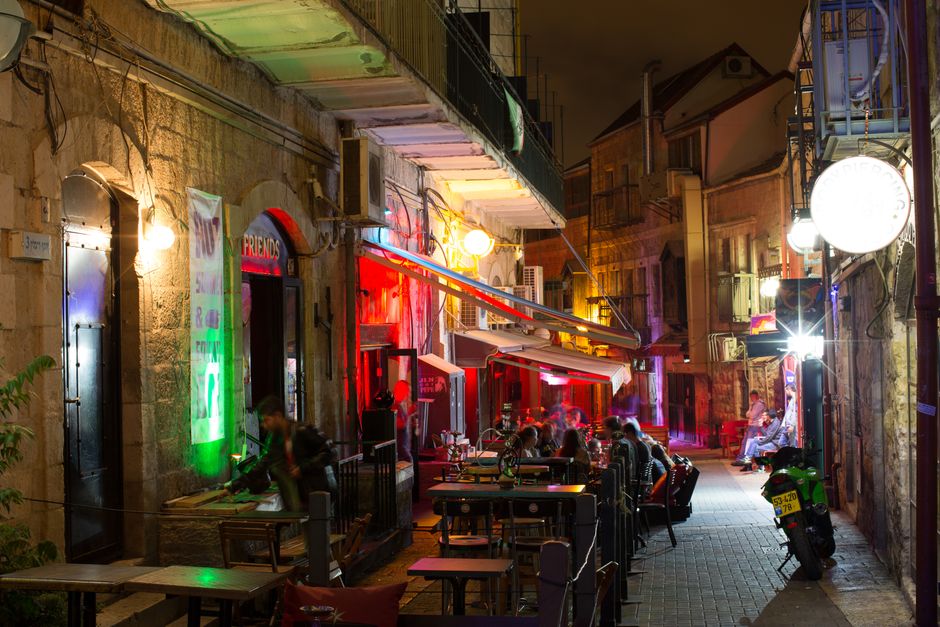 Marijin Dvor Sarajevo nightlife bars evening street