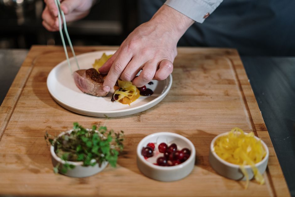 Romanian professional chefs tasting food