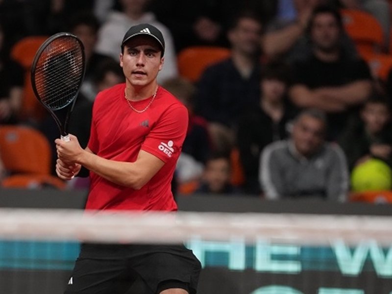Bulgarian Tennis Star Ivan Ivanov Eliminated in First Round in Cerreto Sannita