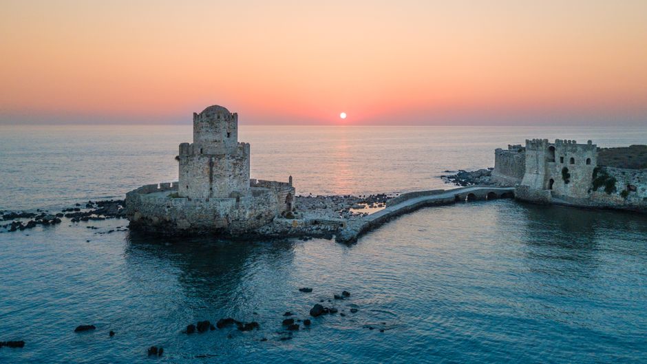 Methoni castle earthquake aftermath Peloponnese Greece